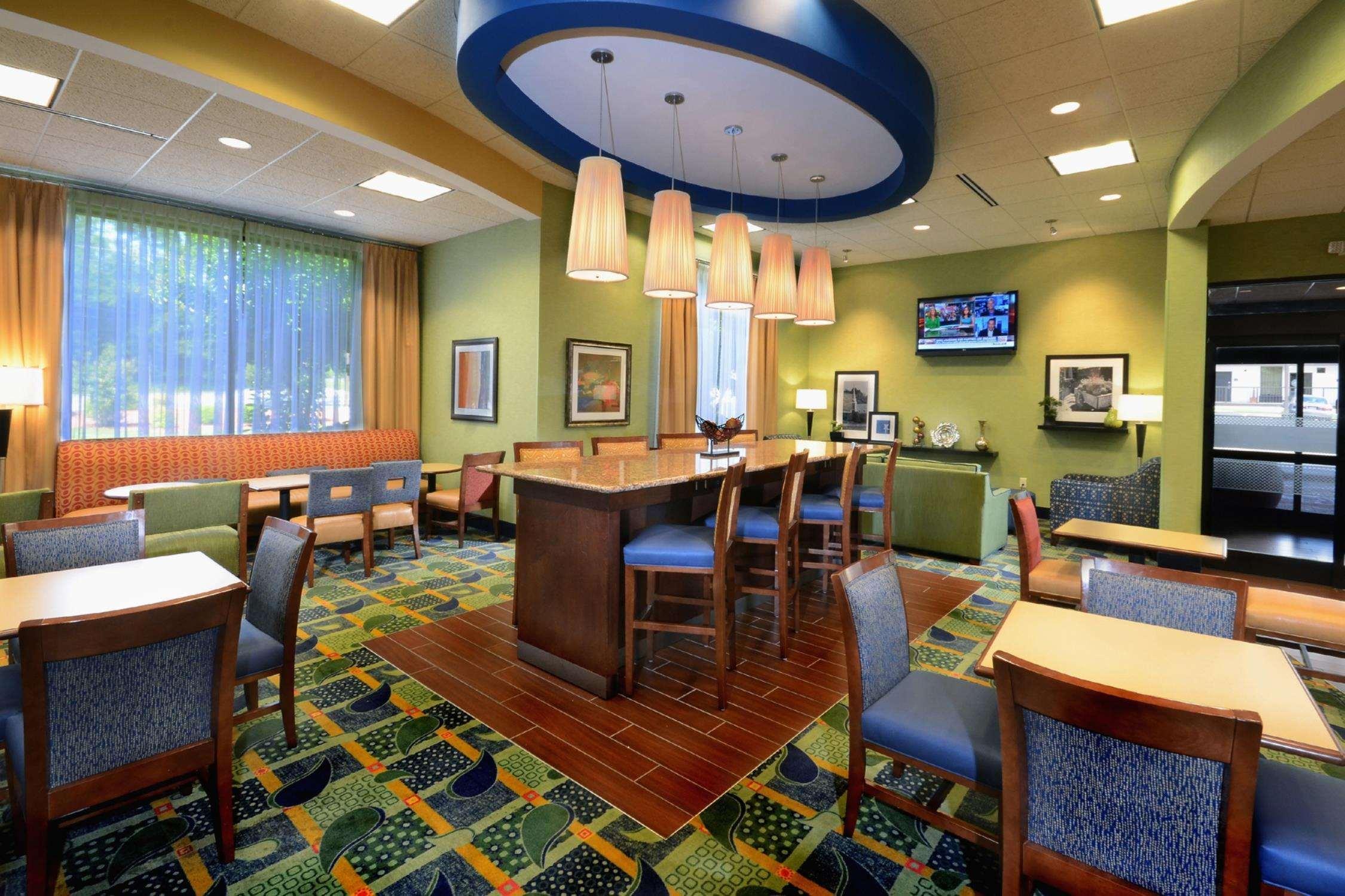 Hampton Inn Roxboro Eksteriør billede