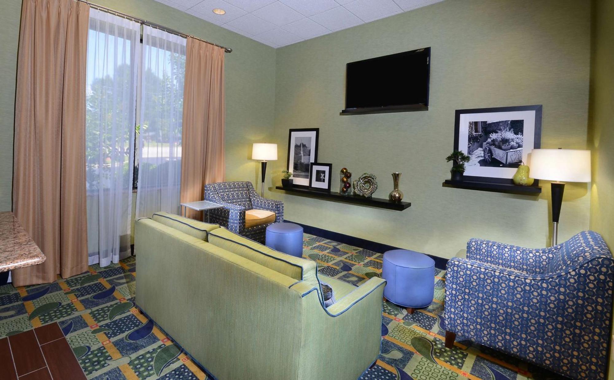 Hampton Inn Roxboro Eksteriør billede