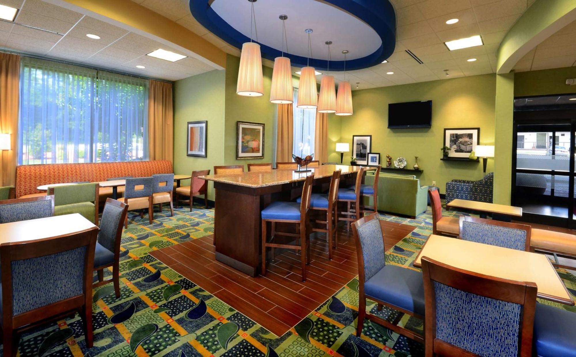 Hampton Inn Roxboro Eksteriør billede
