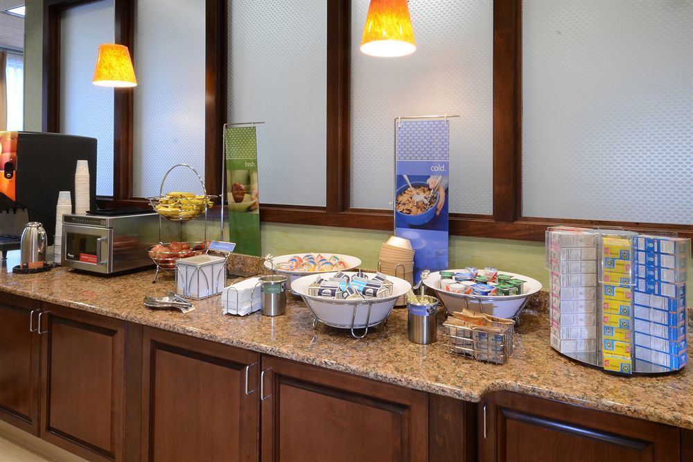 Hampton Inn Roxboro Eksteriør billede