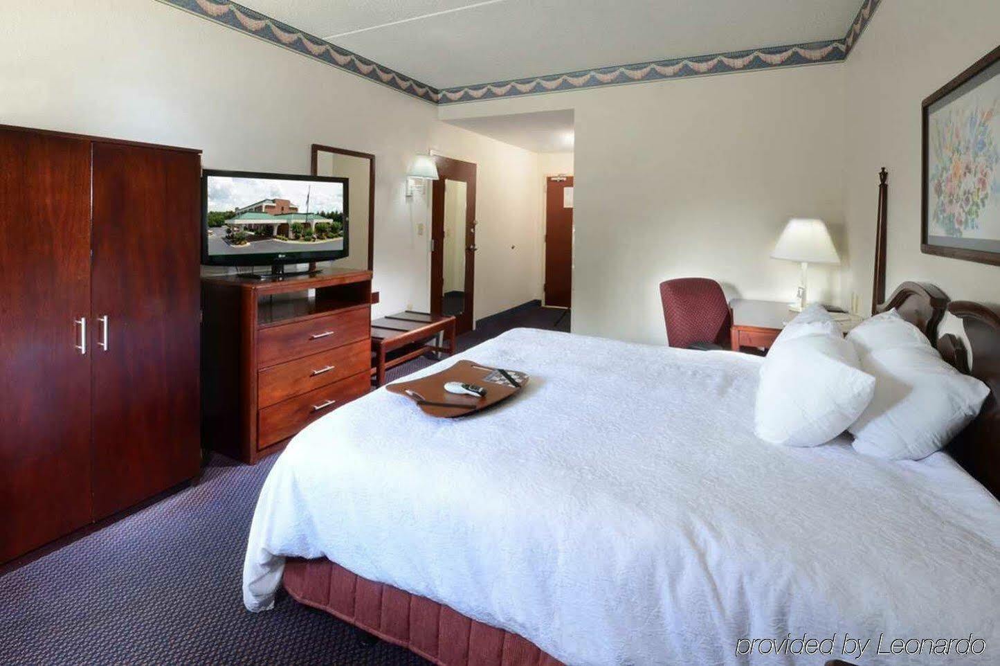 Hampton Inn Roxboro Eksteriør billede